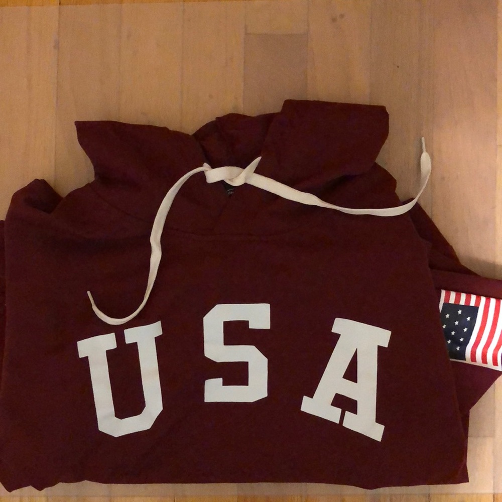 Long sleeve crop sweatshirt